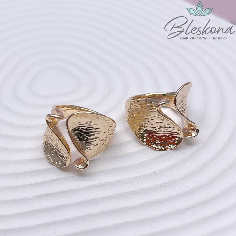 20,5 мм Цвет золото, Кольцо безразмерное волны