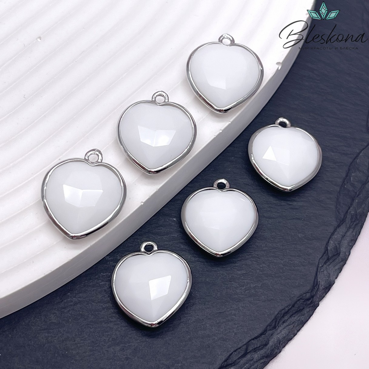 16,3*18,7мм,Цвет серебро,Подвеска Сердце Белый агат имитация огранка