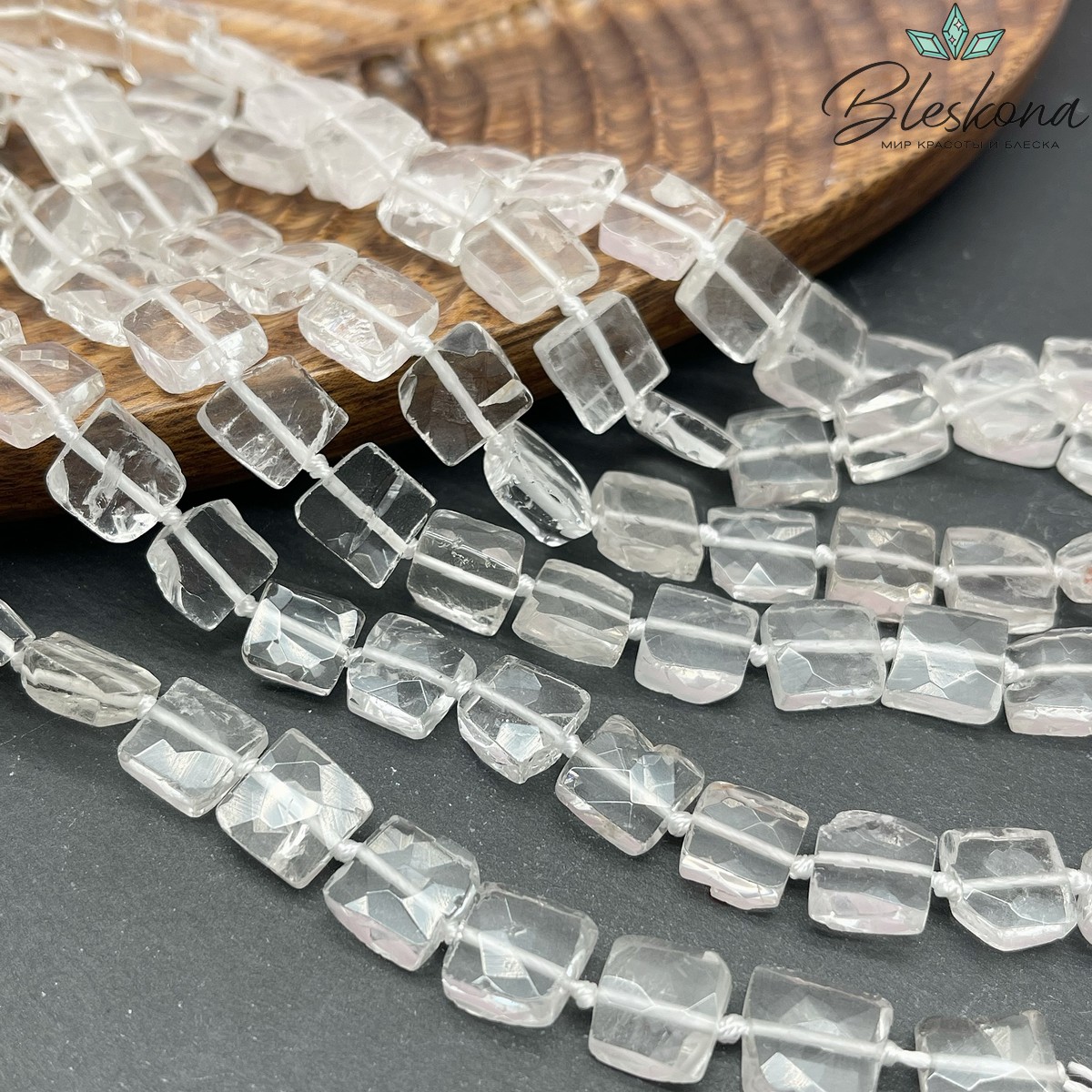 Горный хрусталь фриформ квадрат 10-11мм