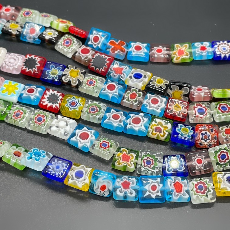 Муранское стекло  квадрат 8мм