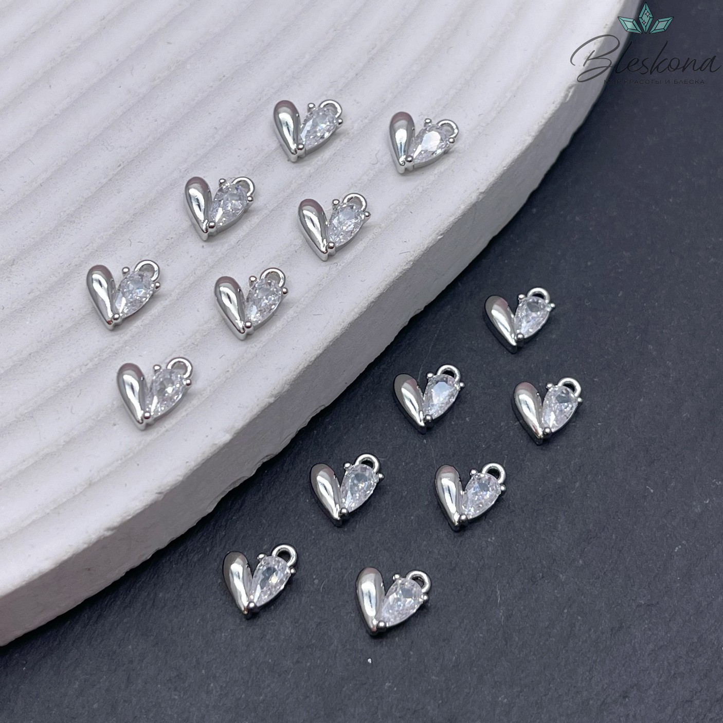 8*6,5 мм Цвет серебро, Подвеска сердце с цирконом 