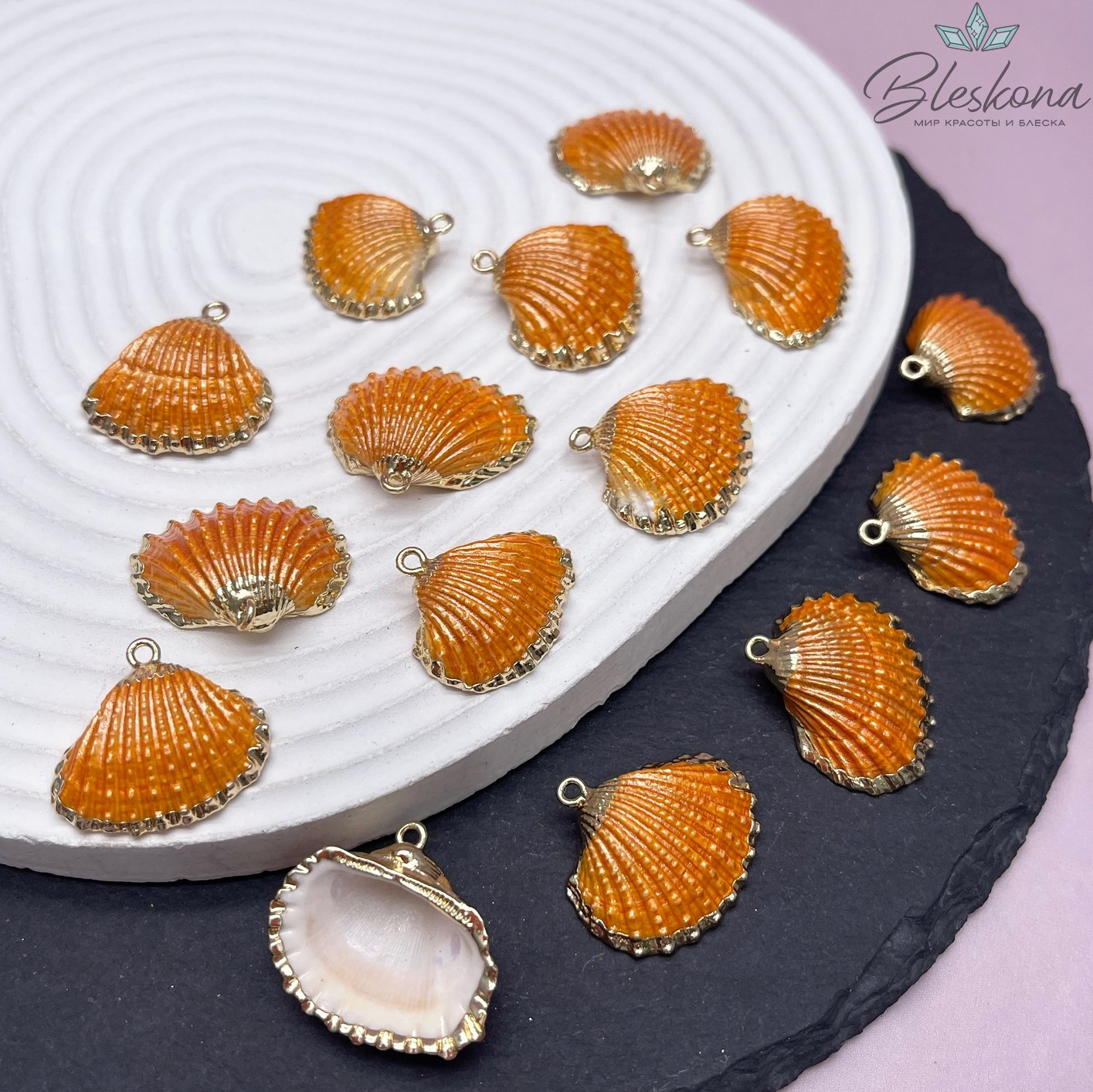 (22-23)*(24-26) мм, Цвет золото, Подвеска Ракушка оранжевая