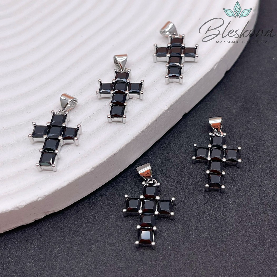 20*13,5 мм Цвет серебро, Подвеска крест черные цирконы 