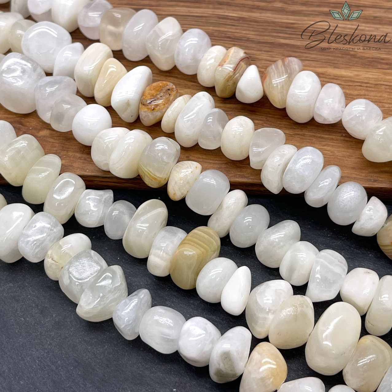 Оникс фриформ прозрачно- белый (6-10)*(10-15) мм