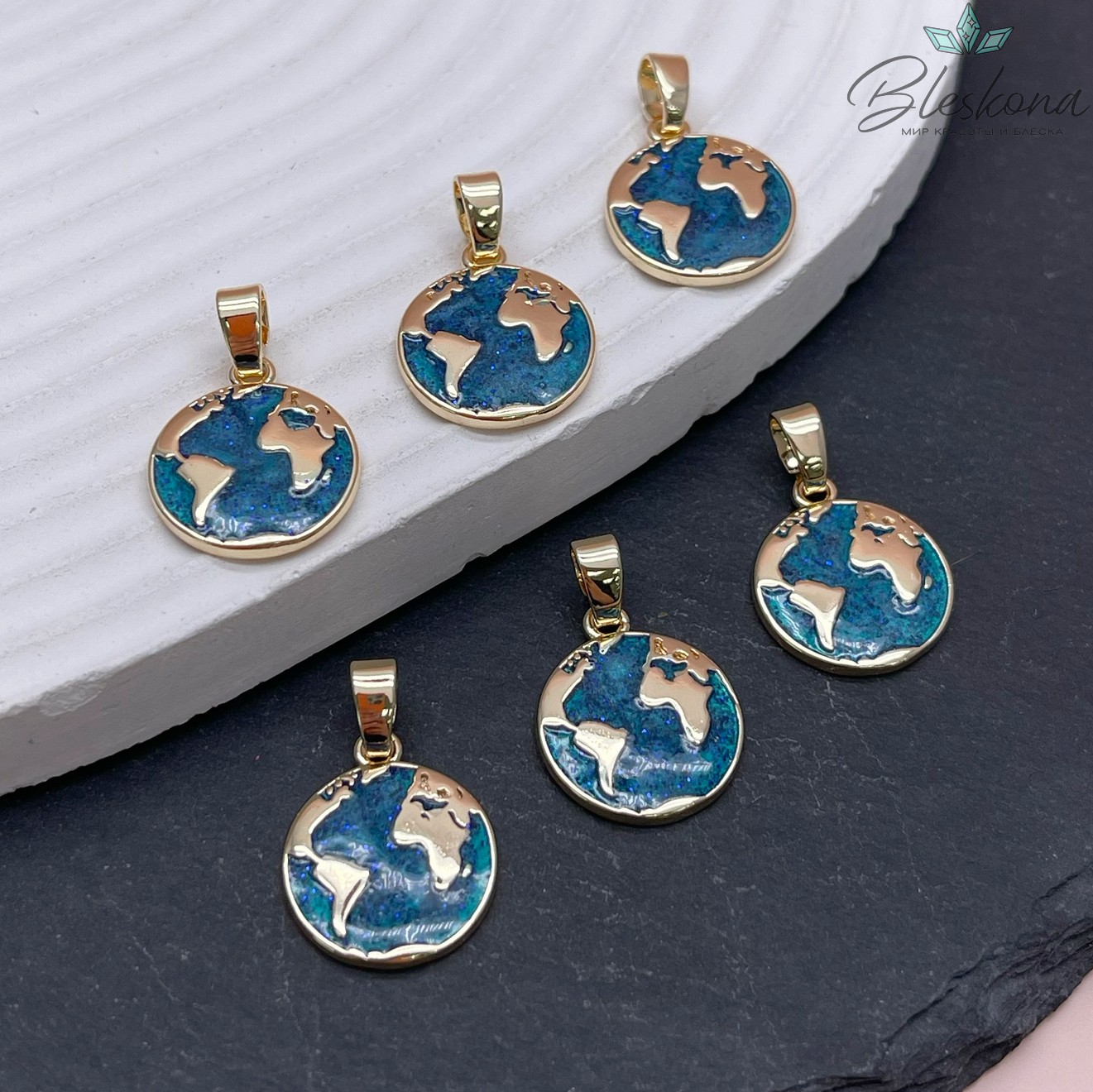 17,5*14,6 мм Цвет золото, Подвеска планета Земля синяя эмаль