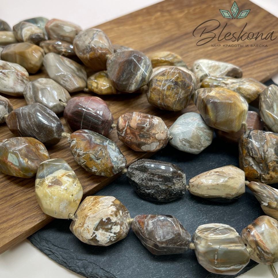 Окаменелое дерево фриформ огранка 20-23 мм