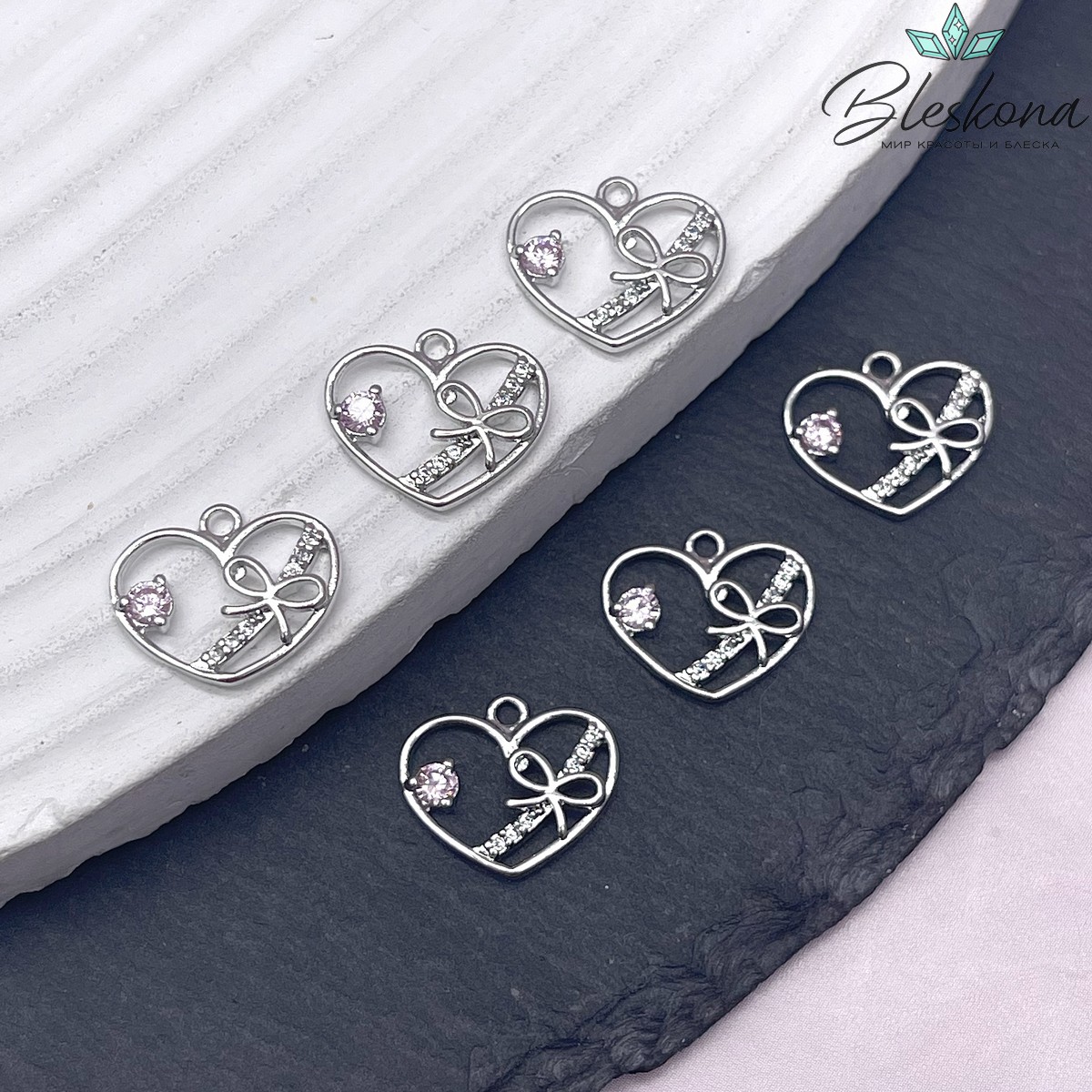 12*13,5мм Цвет серебро, Подвеска сердце бантик цирконы