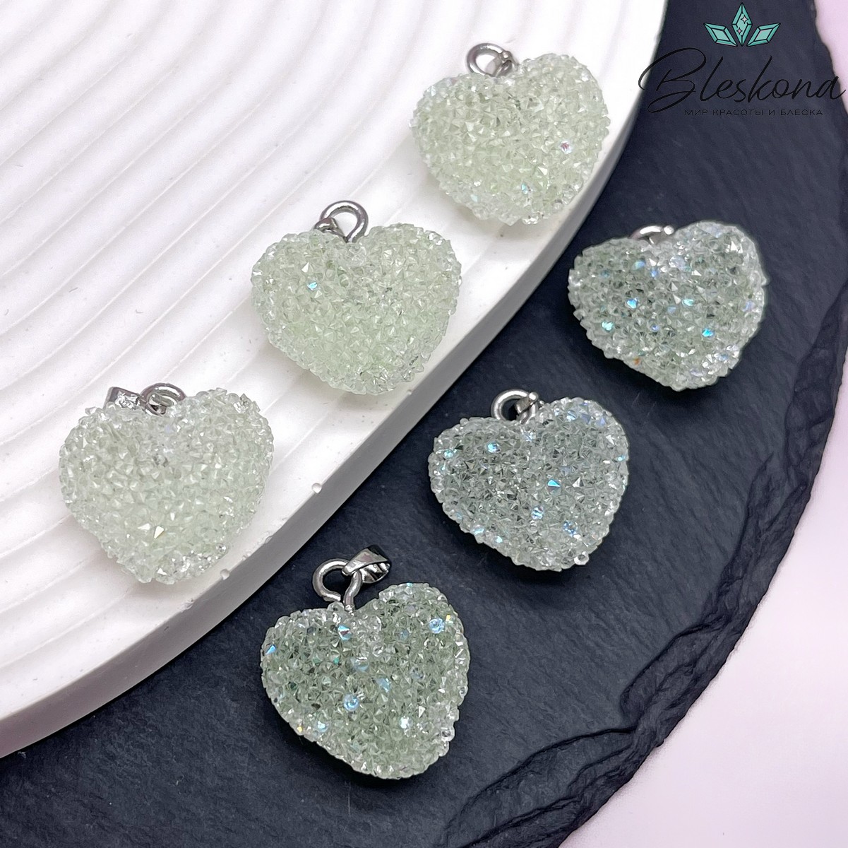 19*20 мм, Цвет серебро, Подвеска мармеладное сердце зеленое