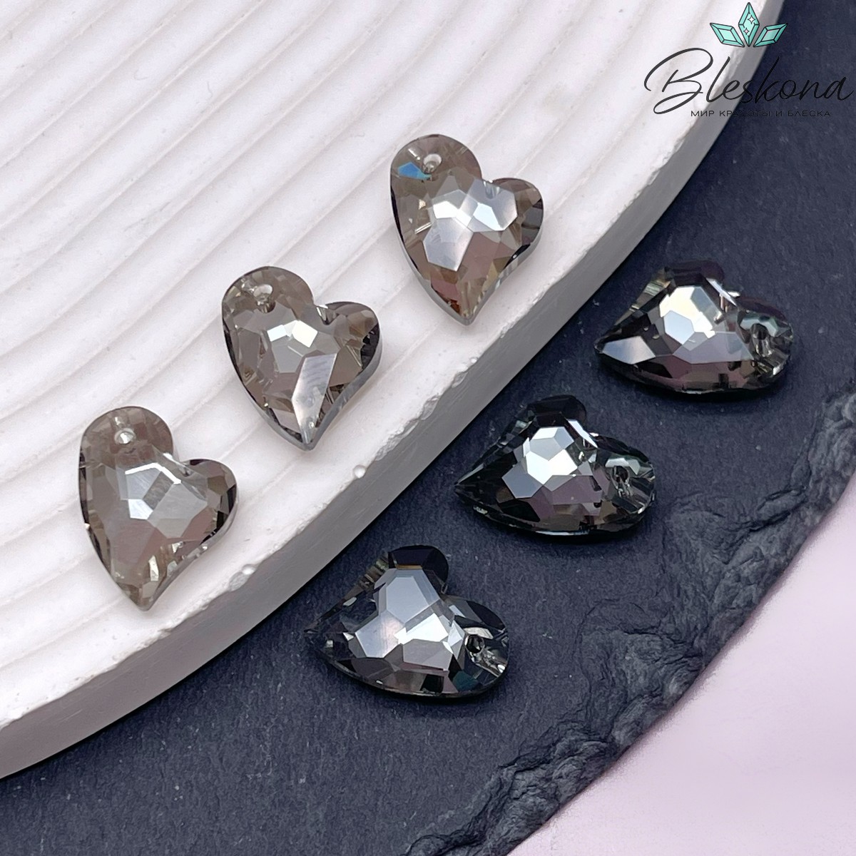 16,5*14 мм, Подвеска сердце стекло белое с переливом (Satin F) уп. 2 шт