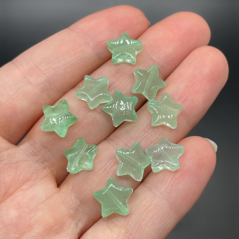 8 мм, Стекло звезда зеленая уп.10 шт 