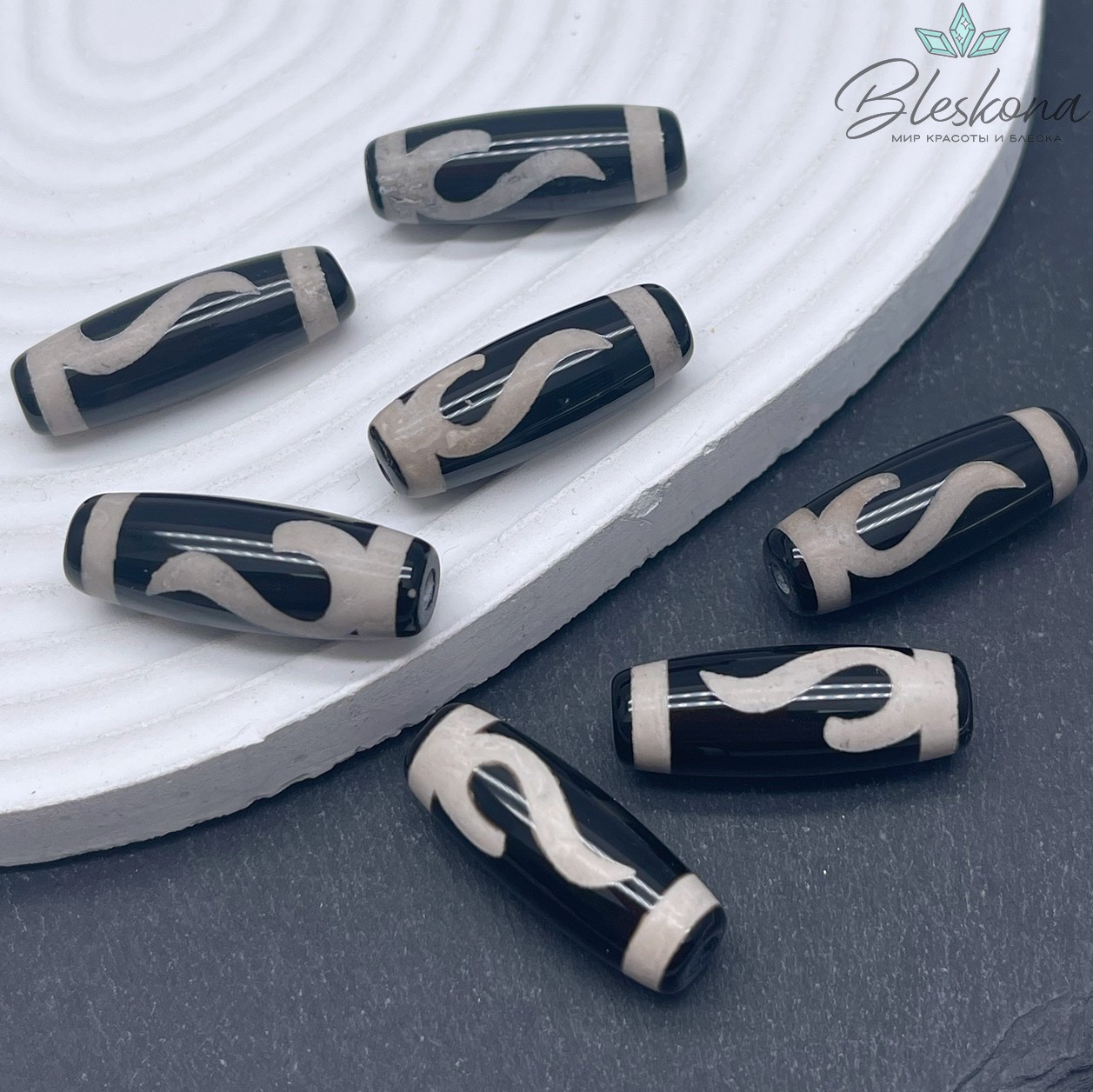 Бусина Дзи Золотой ключ черно-белый бочонок  №1 30*11 мм