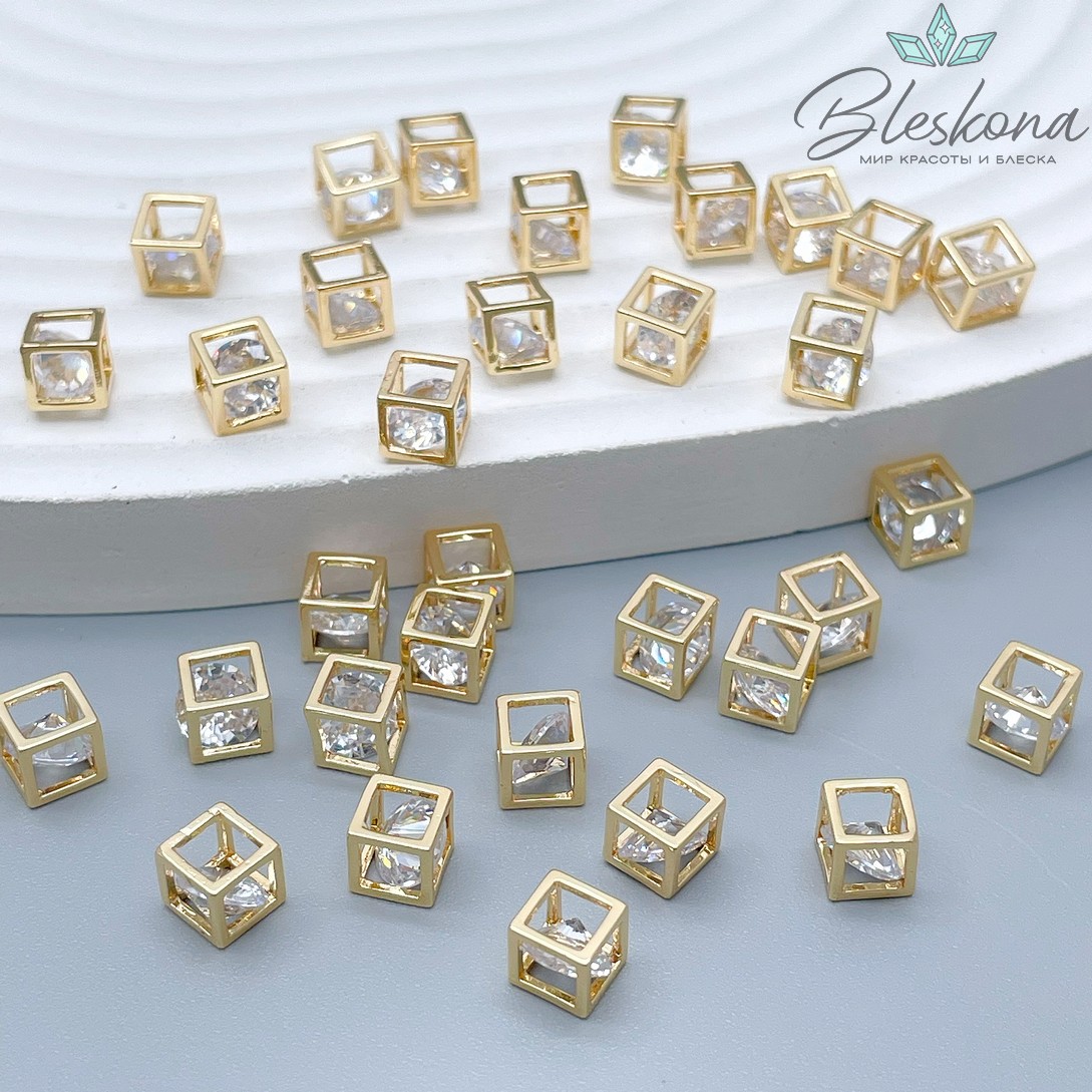 5 мм Цвет золото, Подвеска Куб с цирконом внутри 