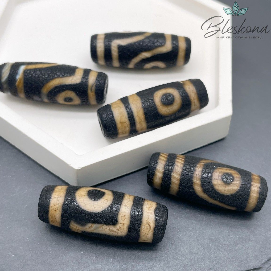 Бусина Дзи 2 глаза коричневый матовый бочонок 40*14 мм