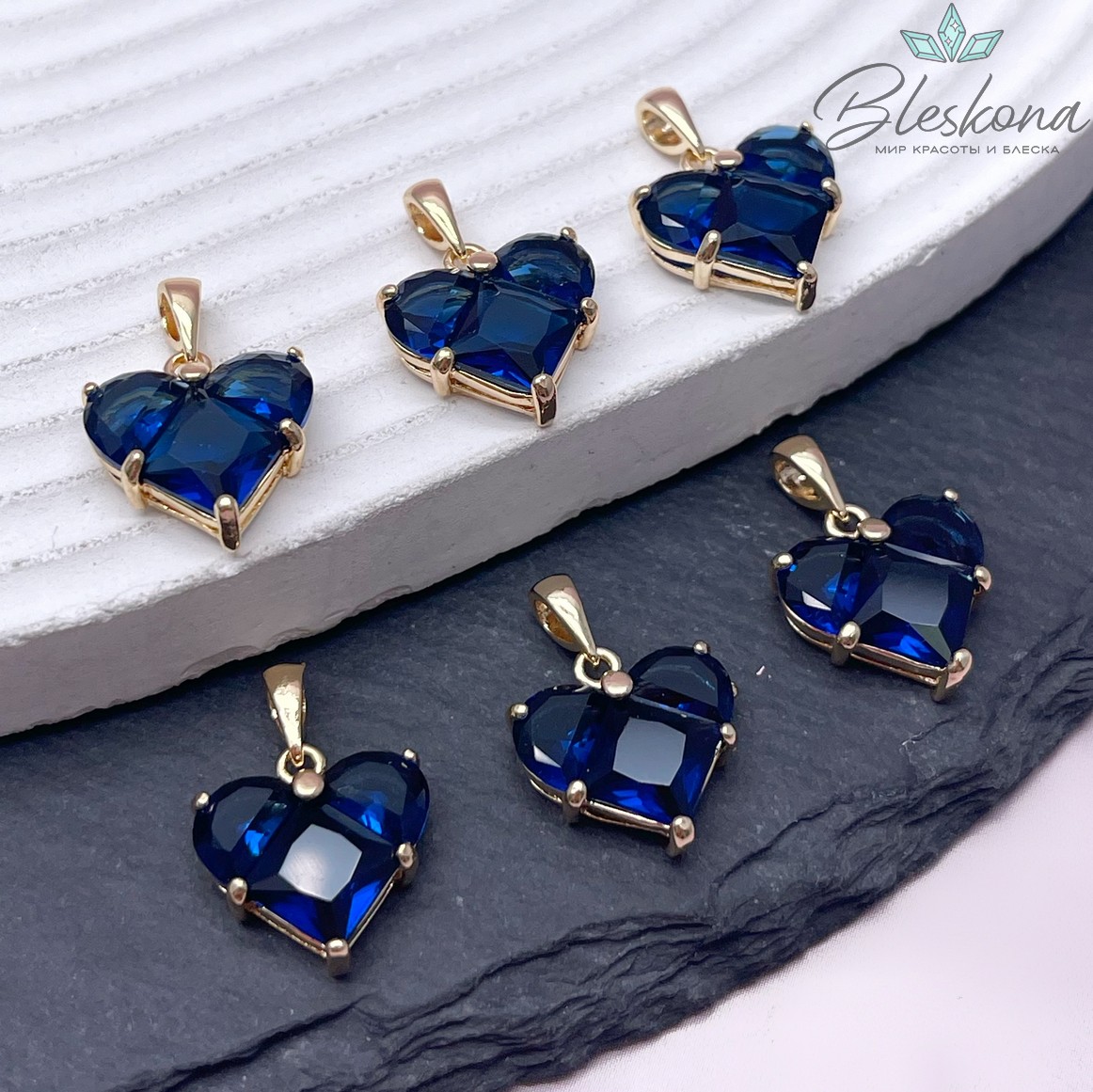 14,5*14 мм Цвет золото, Подвеска Сердце синие цирконы