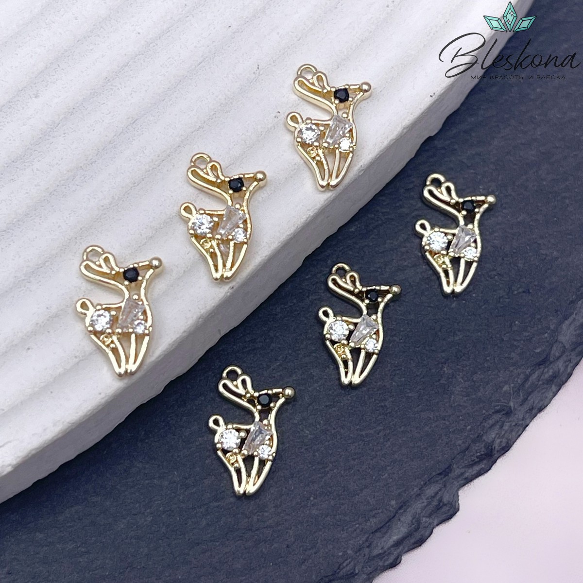 7,6*12,6мм, Цвет золото,Подвеска Олененок цирконы 
