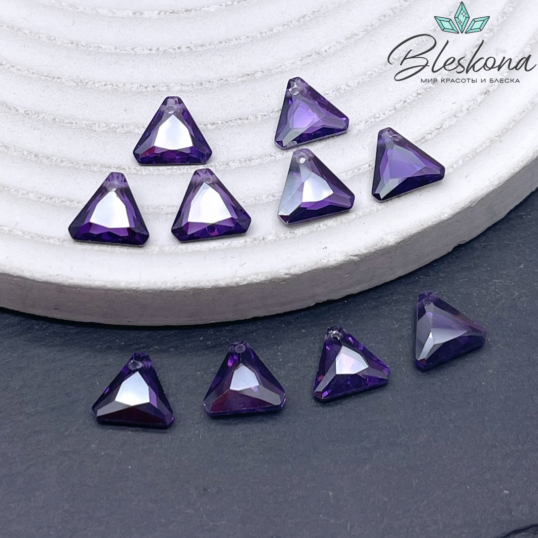 8*9 мм, Подвеска Циркон треугольник темно-фиолетовый (кубический цирконий, фианит) 