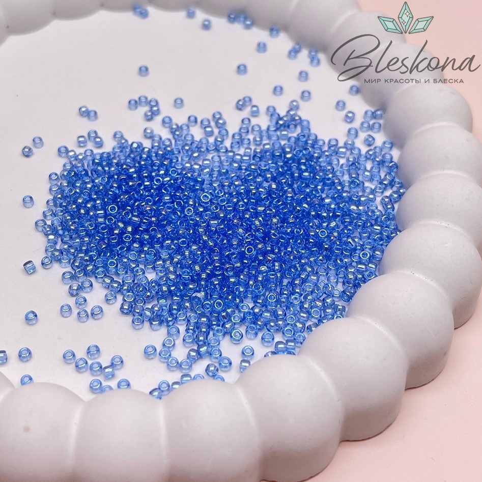 Бисер TOHO round 11/0 цвет №107 (оттенок синего)