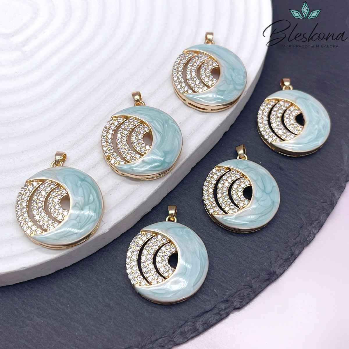 24мм, Цвет золото, Подвеска Луна эмаль цирконы