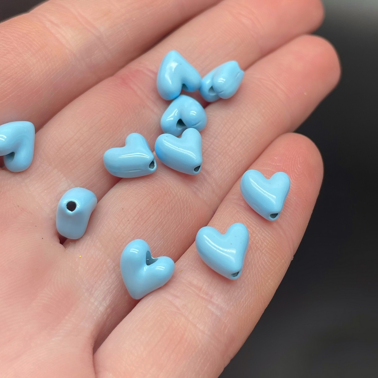 8 мм , Бусина сердце голубая эмаль уп.10шт 