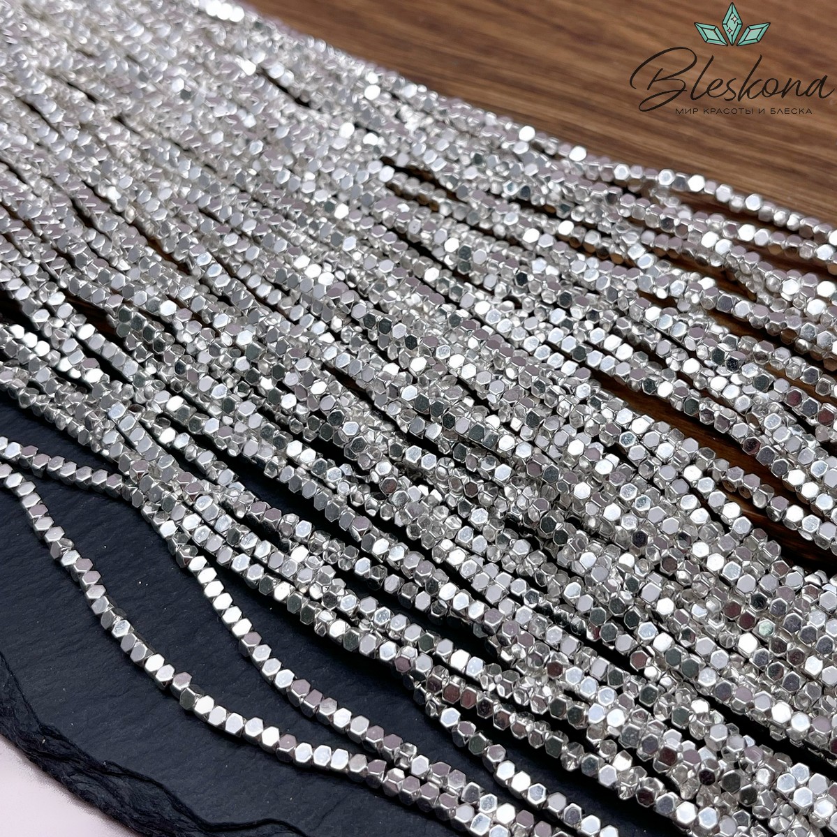 2 мм Гематин имитация, цвет светлое серебро, куб огранка