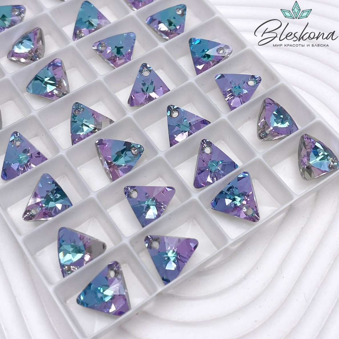 6628 XILION Triangle 12мм Crystal Vitrail Light (VL) P