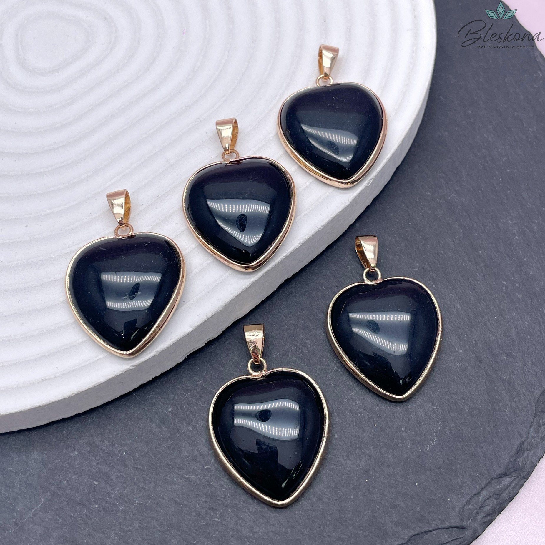 25*24 мм Цвет золото, Подвеска Сердце Черный Агат