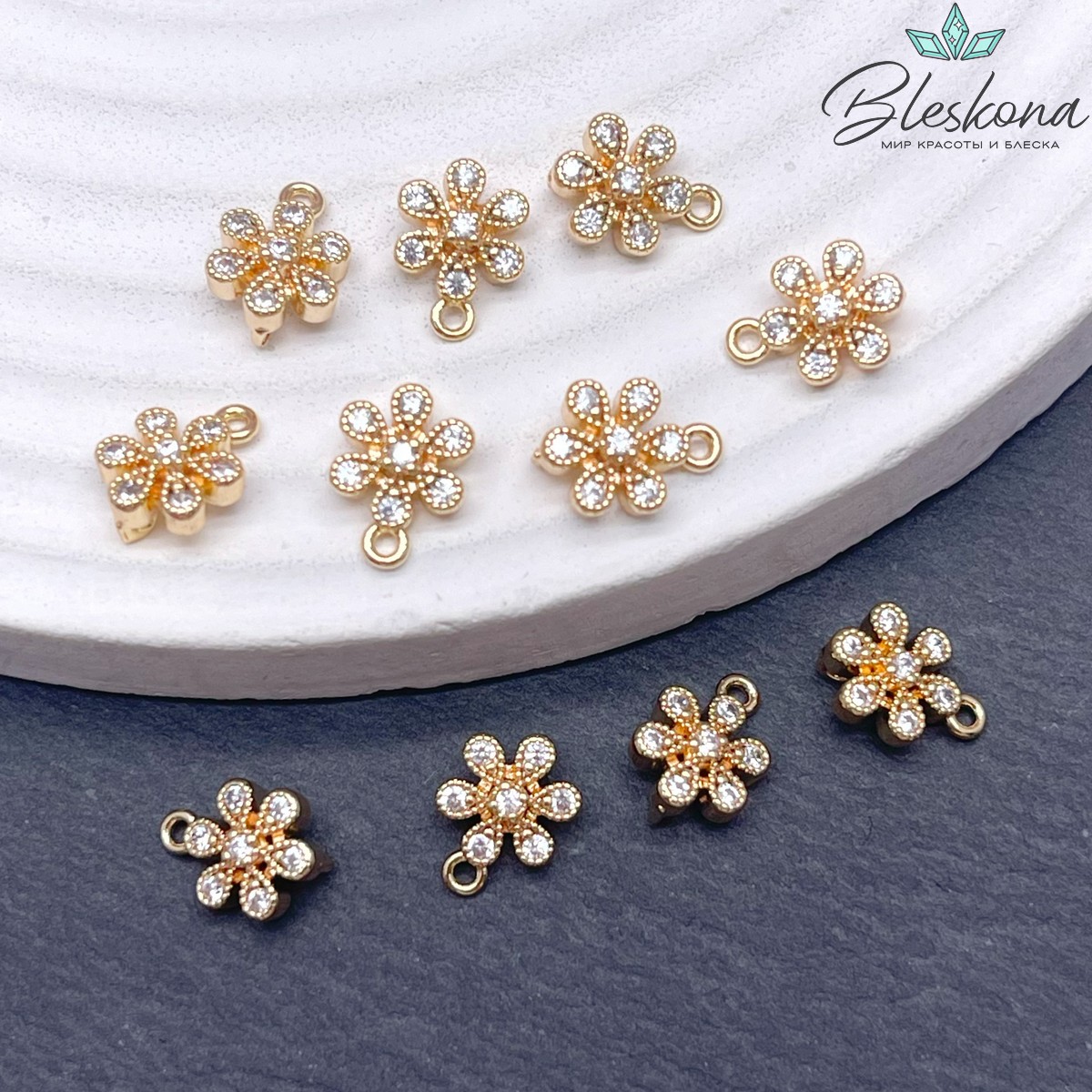 6,6*9,7мм,цвет золото,Подвеска цветок цирконы 