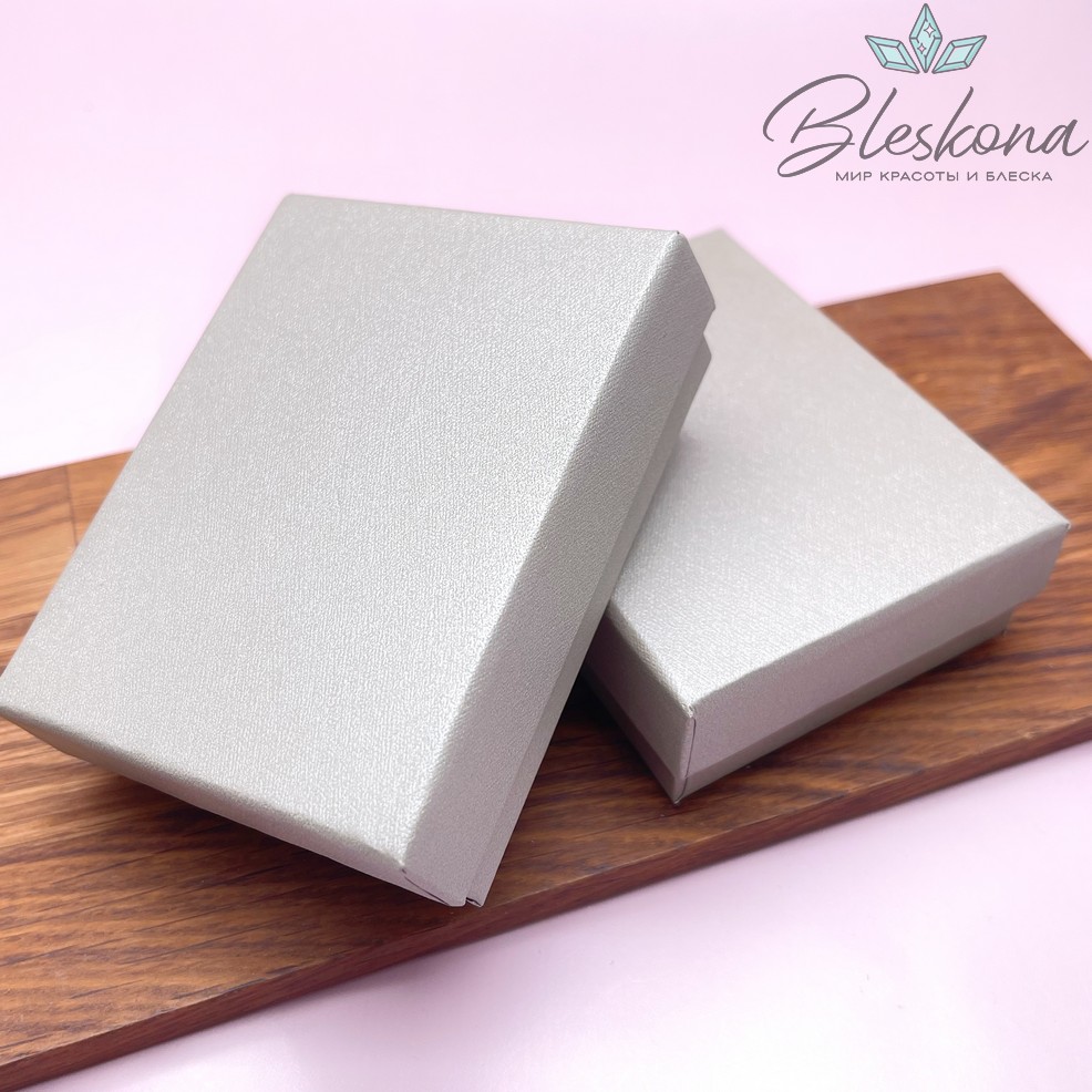 Коробка Серая фактурная черная подложка 9*7*3 см
