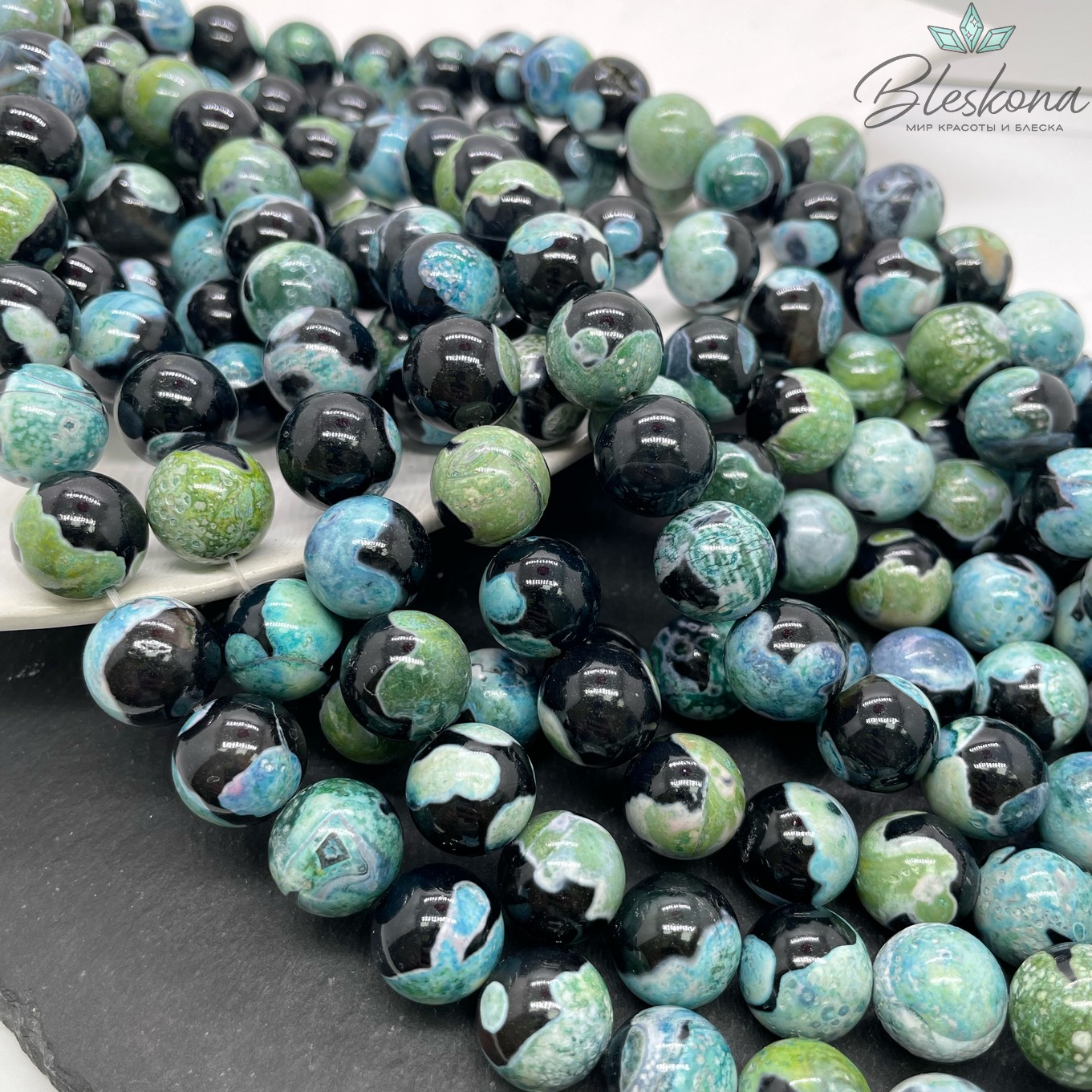 Агат черный зеленые разводы (имитация) 14 мм
