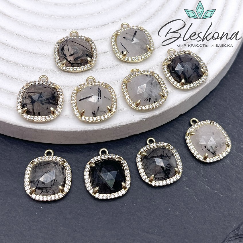 14 мм, цвет золото ,Подвеска квадрат Турмалиновый кварц в обрамлении цирконы