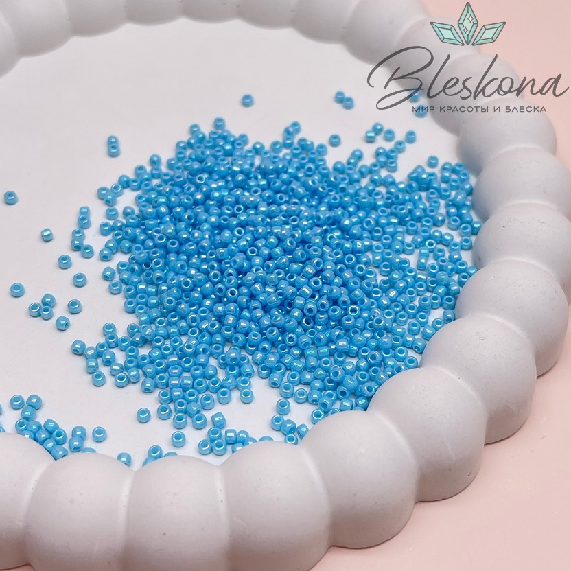Бисер TOHO round 11/0 цвет №403 (оттенок голубого)