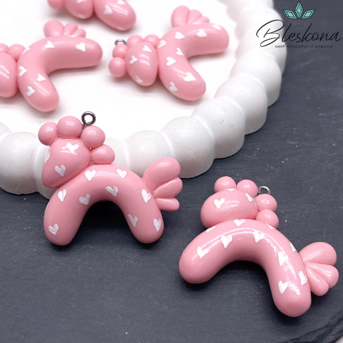 38*35 мм, Цвет серебро, Подвеска Лошадка розовая с белыми сердечками