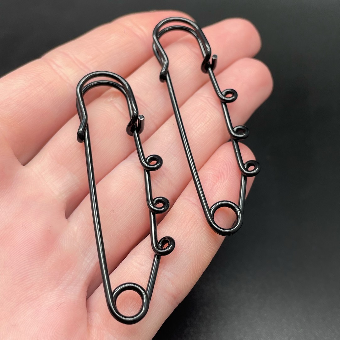 6 см , Основа булавка 3 колечка черная эмаль