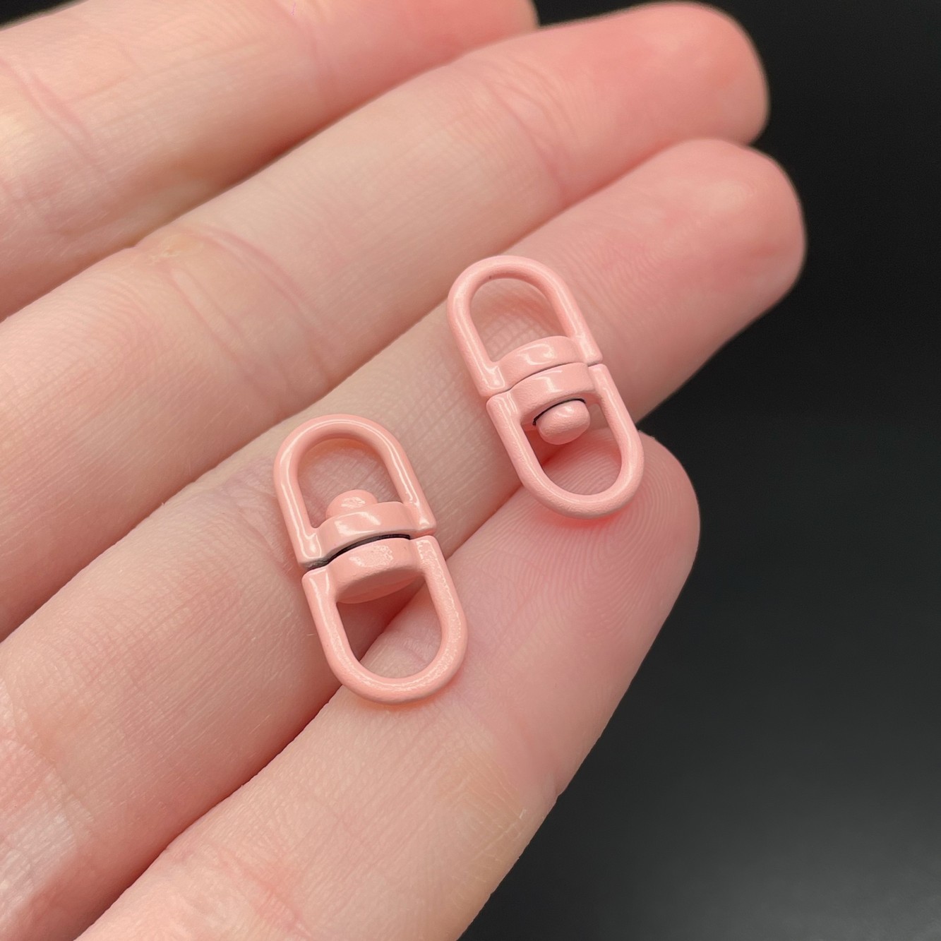 19*8 мм , Вращающаяся застежка-коннектор бледно-розовая эмаль