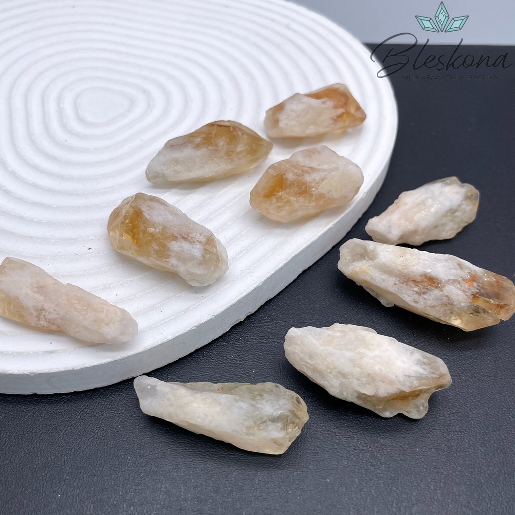 Цитрин необработанный 30-45 мм