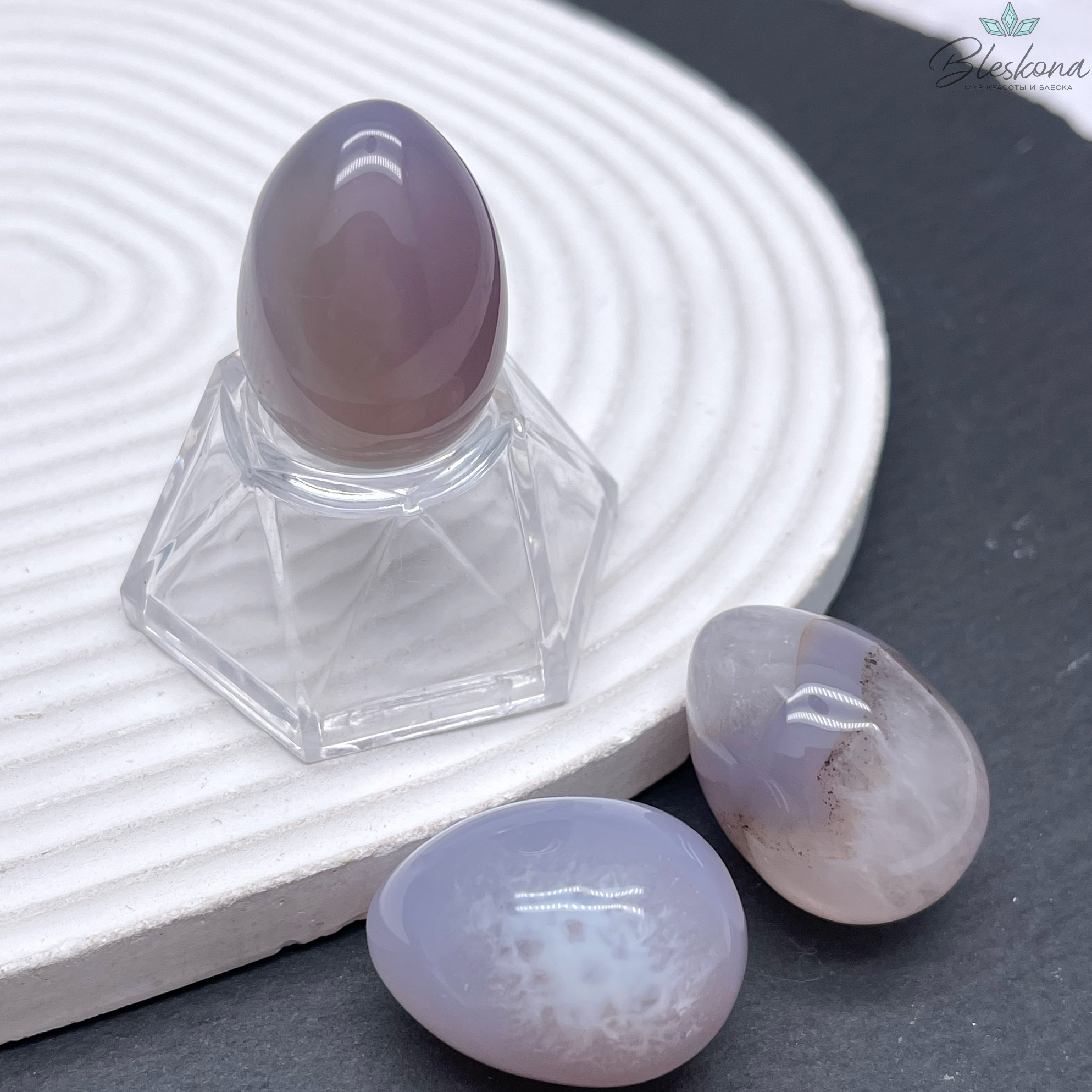 Агат серый форма яйцо 30*21 мм