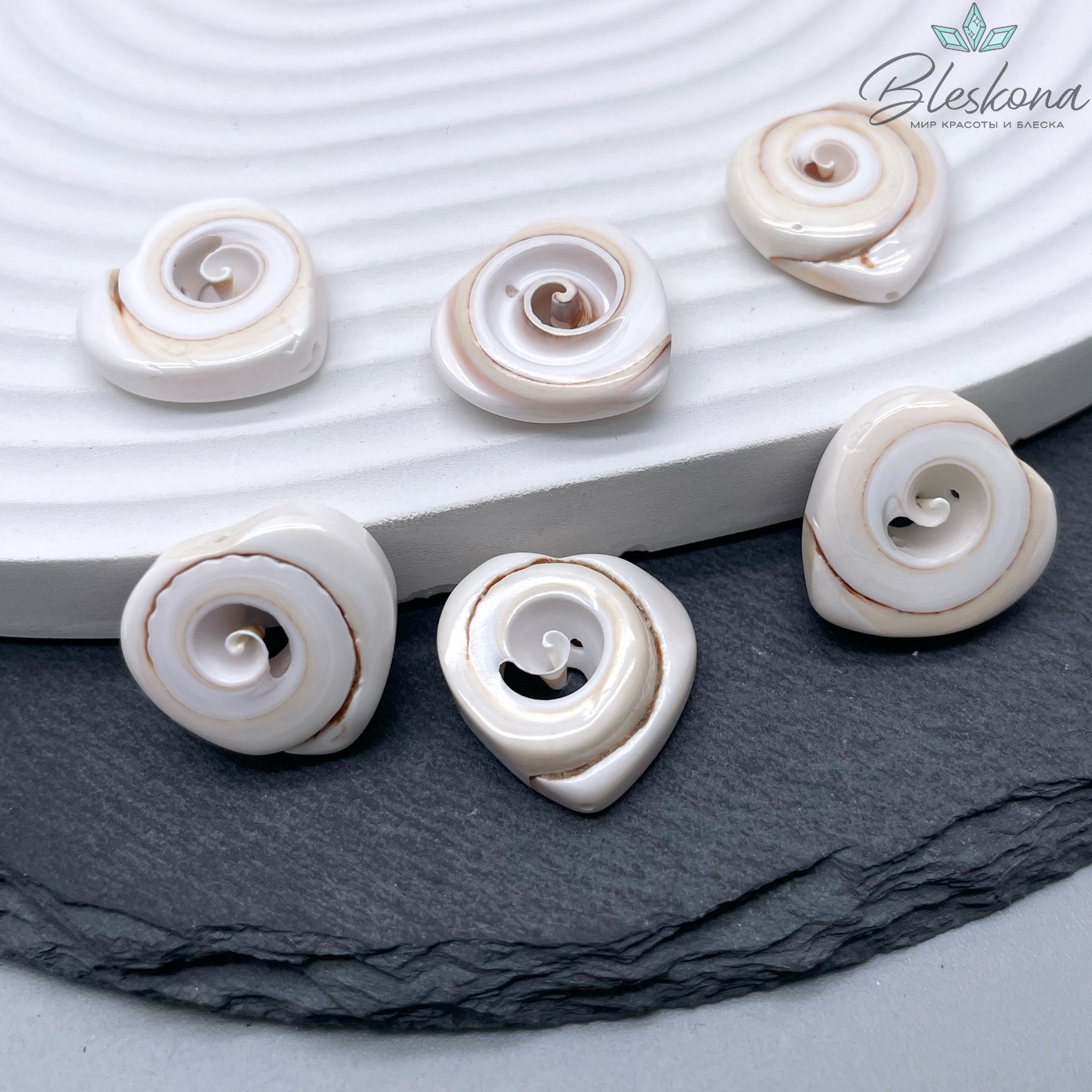 Бусина перламутр сердце 18 мм