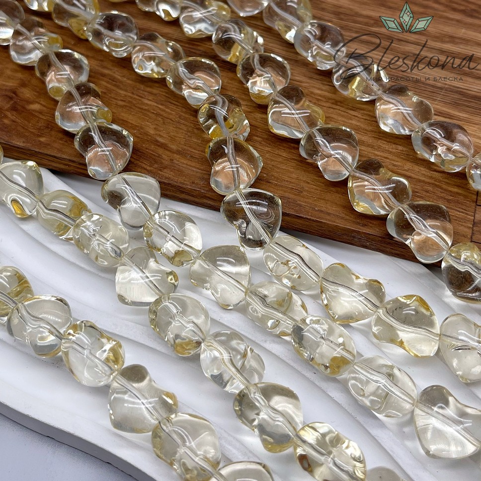 15*13 мм Бусины сердце, цвет бледно- желтый, стекло