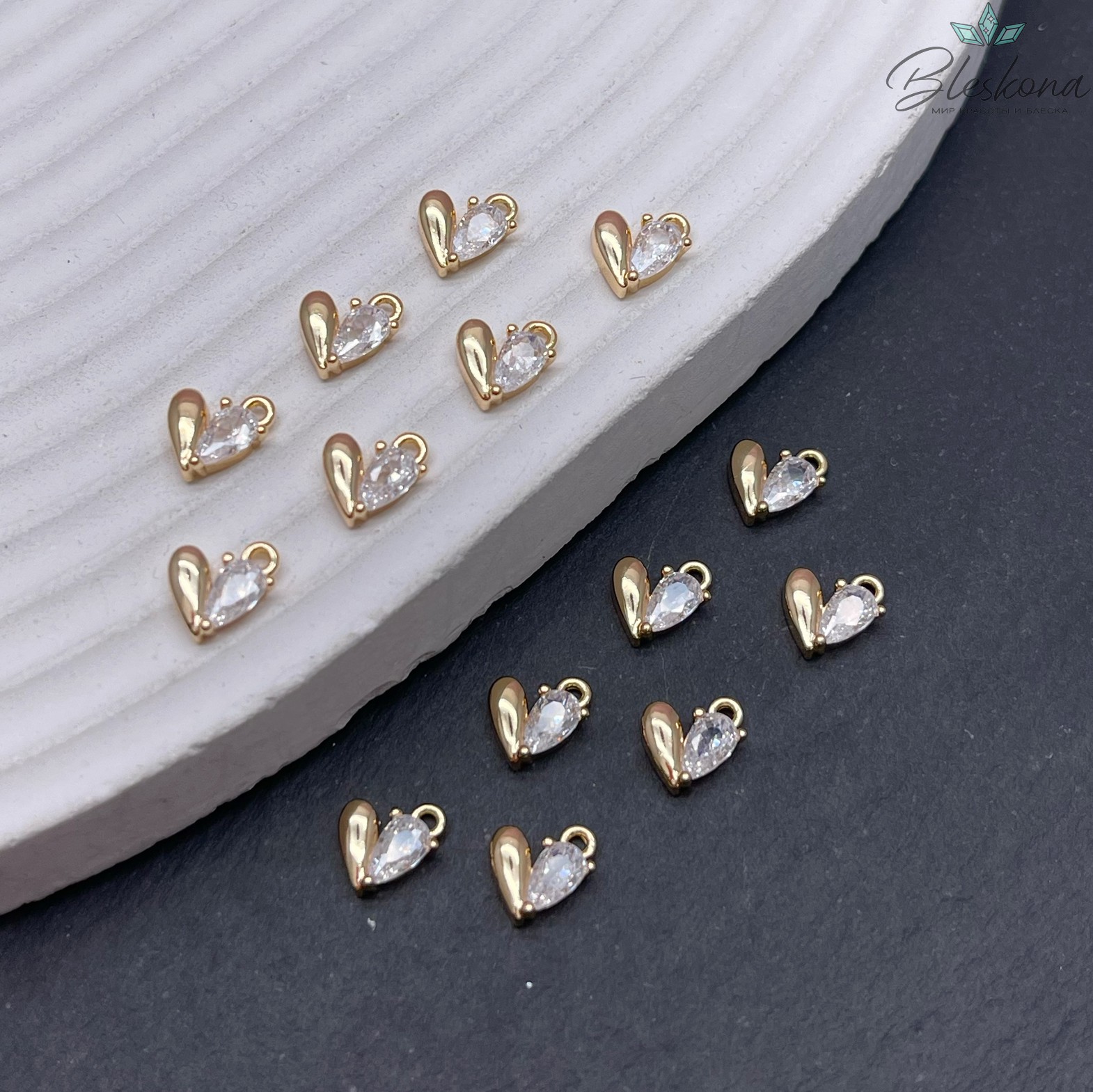 8*6,5 мм Цвет золото, Подвеска сердце с цирконом 