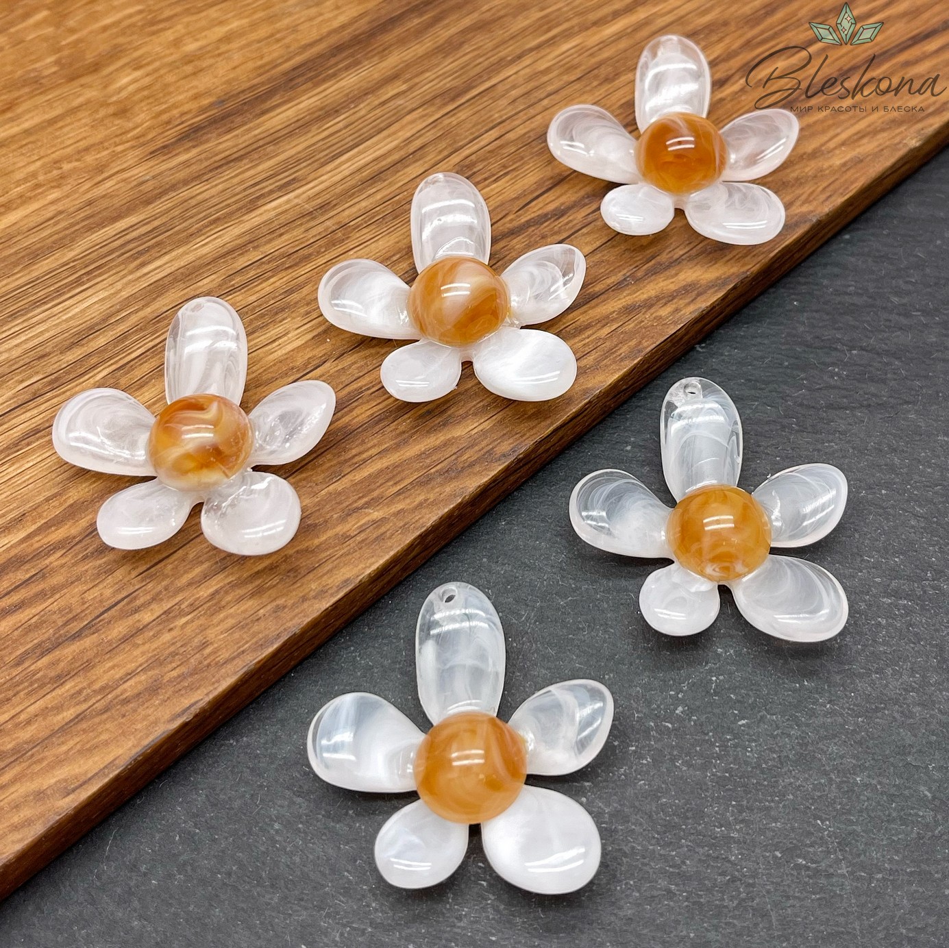 36*30 мм Подвеска цветок цвет белый 