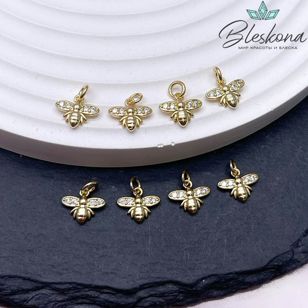 9 мм Цвет золото, Подвеска Муха с цирконами 