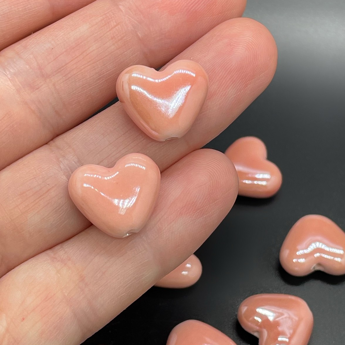 12,9*15 мм Бусина сердце плоское, керамика цвет ярко-розовый