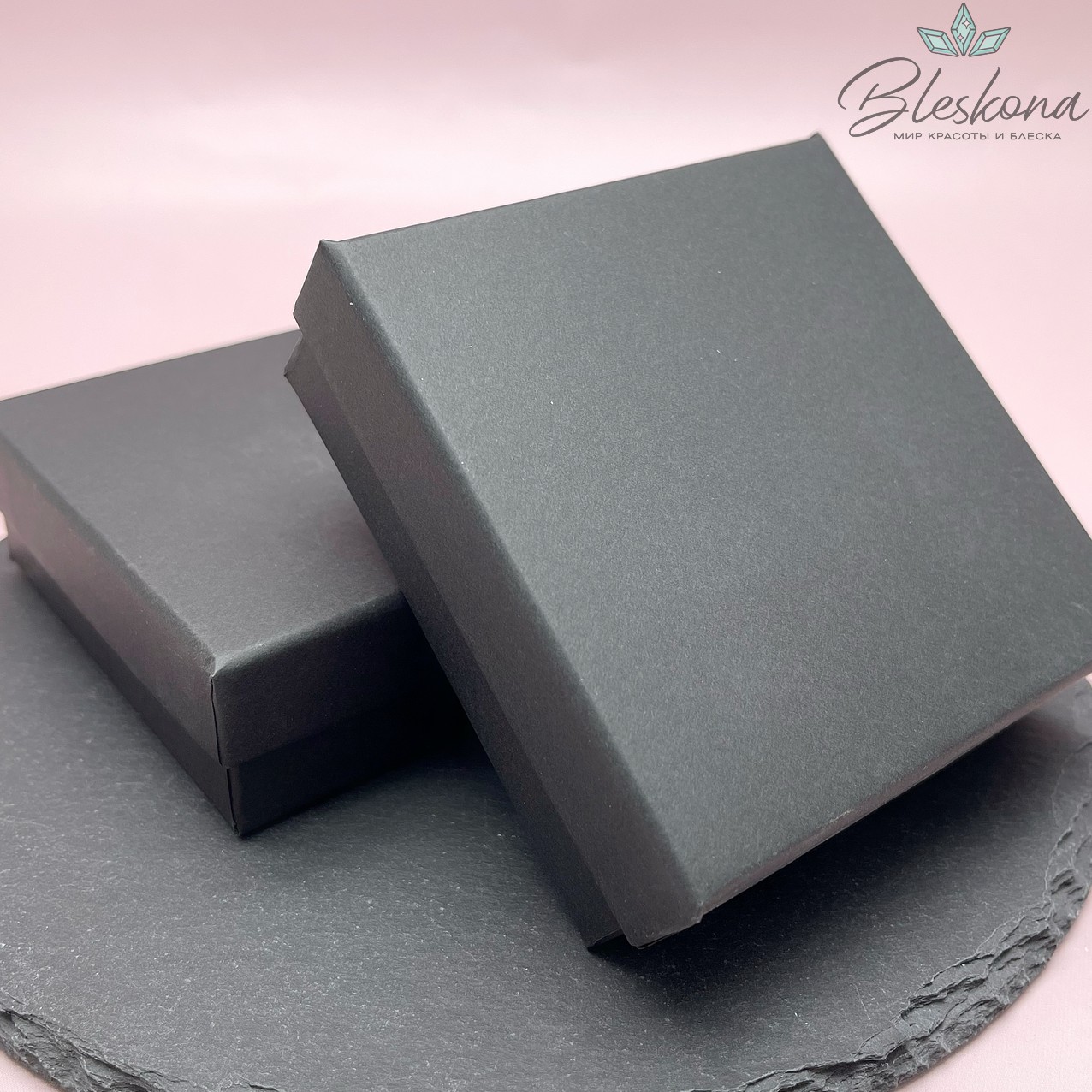 Коробка Черный черная подложка 9*9*3см