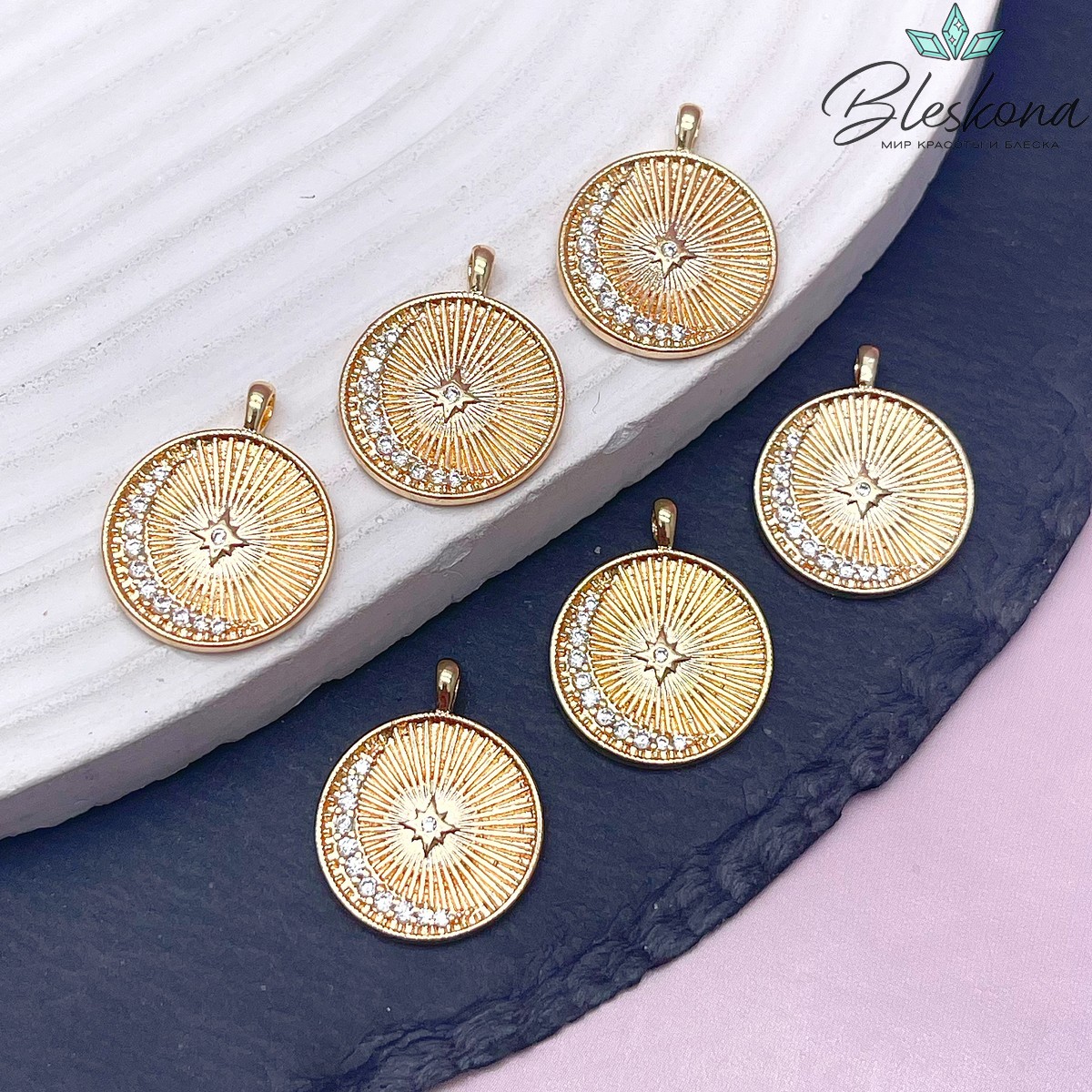 16,7мм,цвет золото,Подвеска полумесяц со звездой цирконы 