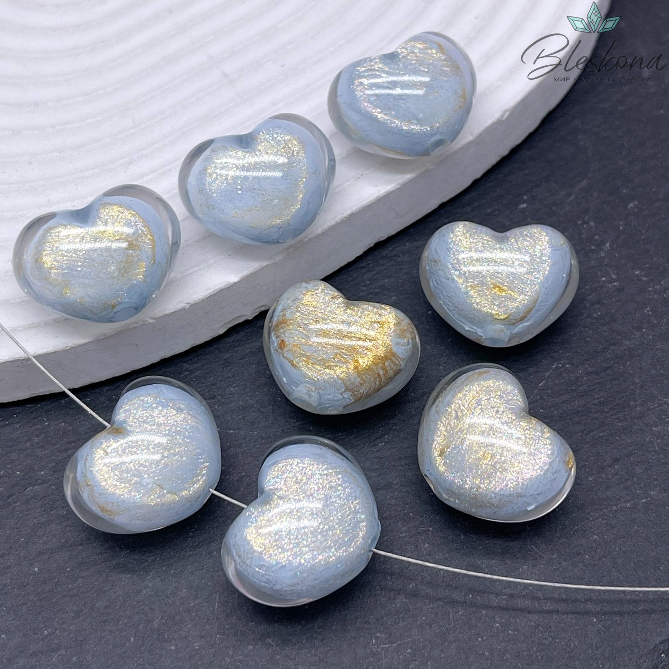 18*22 мм Бусина зефирное сердце  голубое с золотом