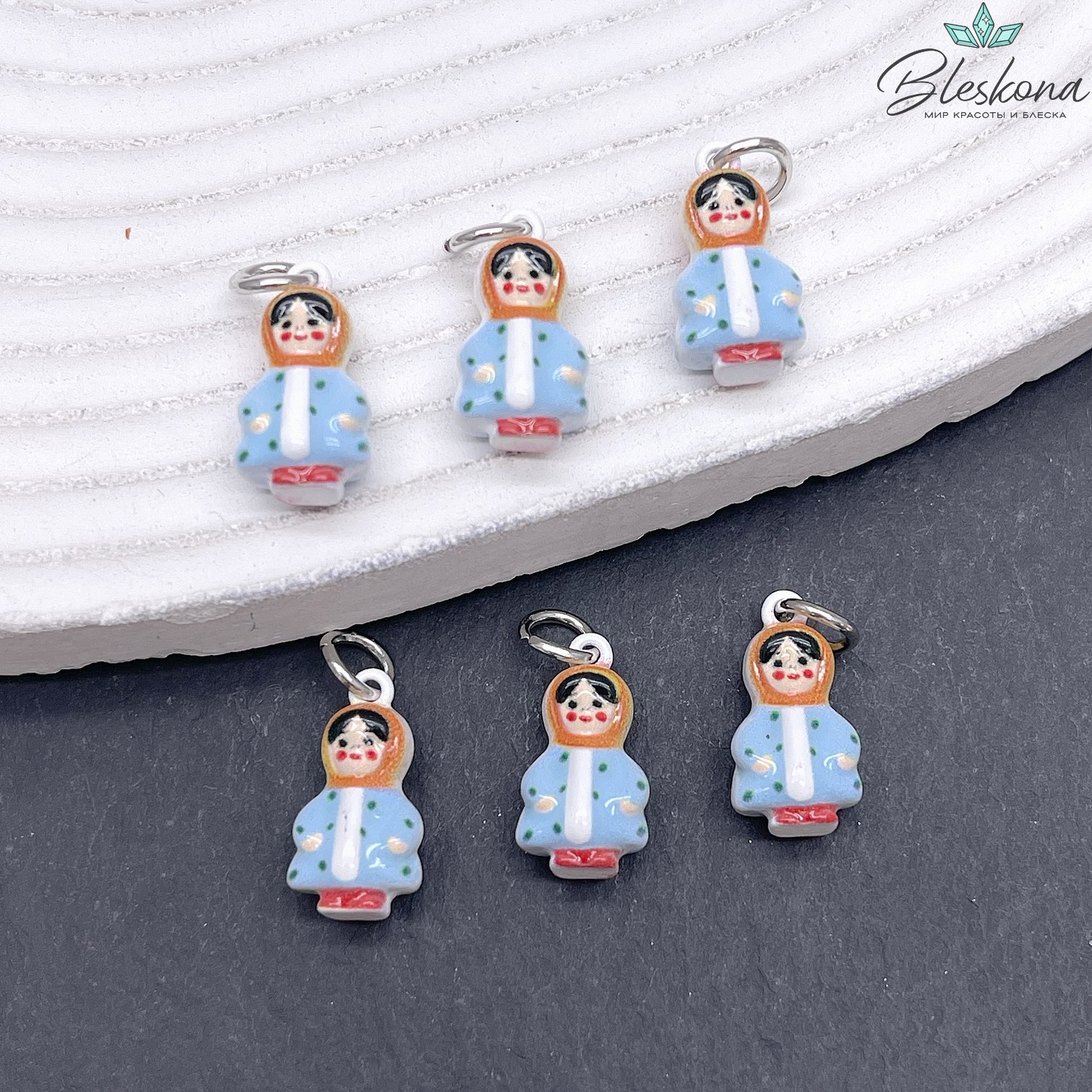 16,5*9 мм Цвет серебро, Подвеска Девочка в голубой шубке эмаль