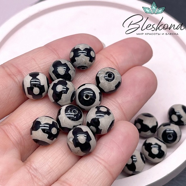 Бусина Дзи 3 глаза и мирный крест черно-белый шар 10 мм уп.10 шт.