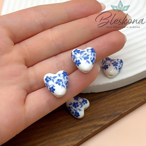 15*15 мм Керамика Бусина сердце роспись гжель №2 (штучно)