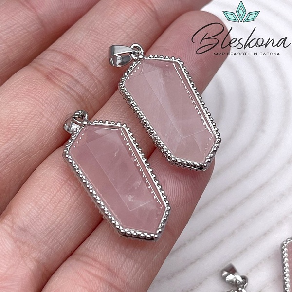 13,5*30мм, цвет серебро ,Подвеска Шестиугольник Розовый кварц в обрамлении цирконы