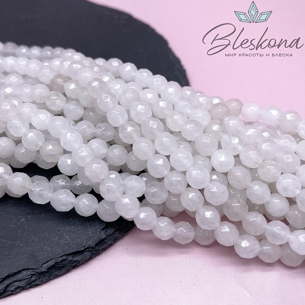 Кварц Белый огранка 8 мм